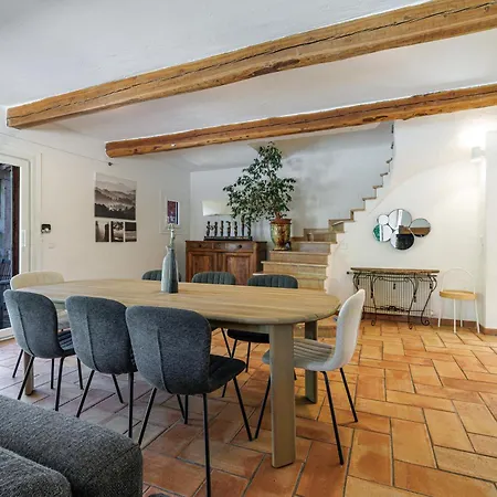 Willa 5 Bdr - Swimmingpool - Ac - Parking